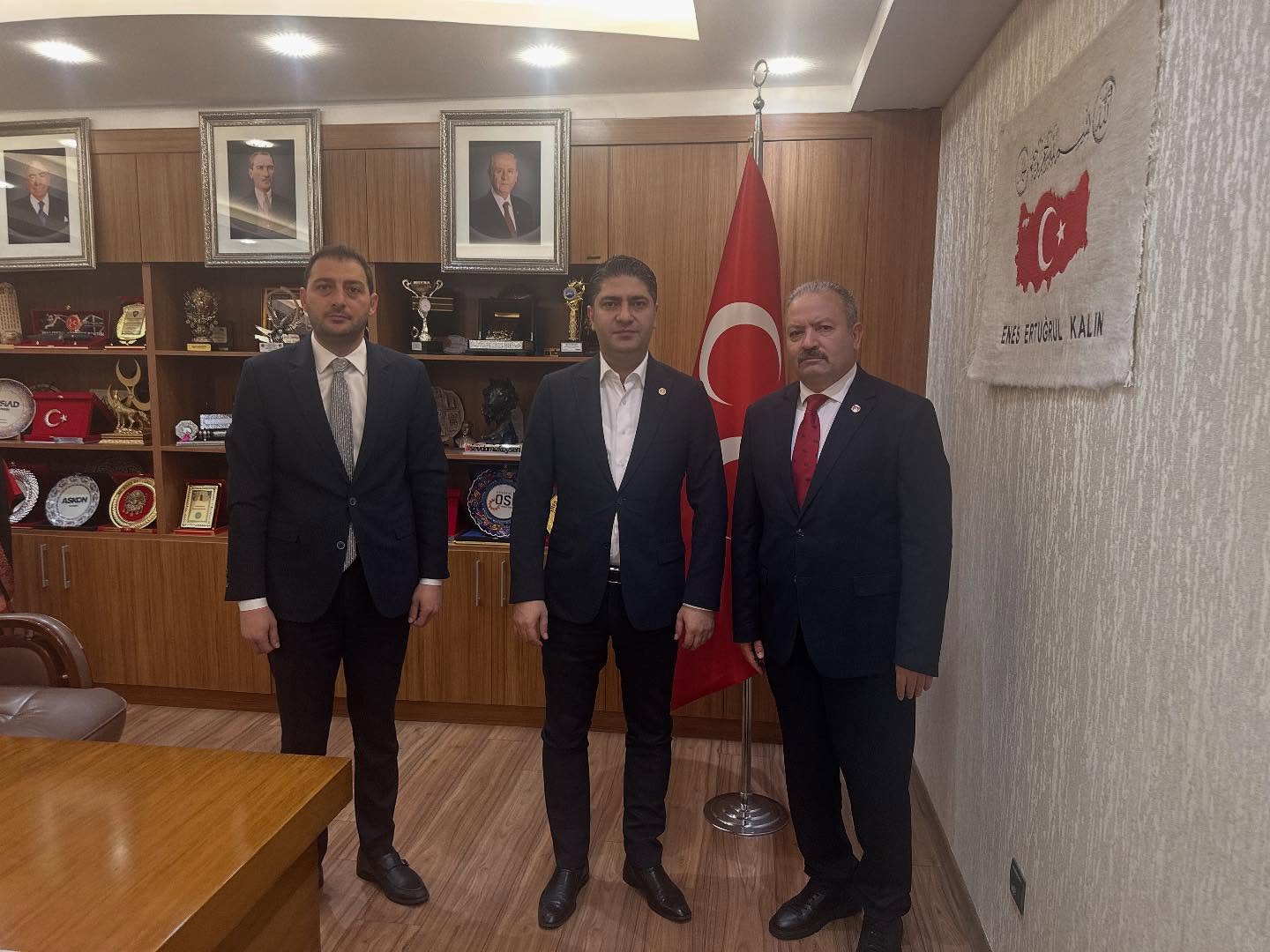 Mhp Genel Bşk Yard.Sayın İsmail Özdemir Mhp Kayseri İl Bşk Sayın Enes ertuğrul Kalın, Mhp Kocasinan ilçe Bşk  Behzat Kürşad ÖNDER'ı Temud Genel Başkanı Ali Tilkici ziyaret etmiştir.