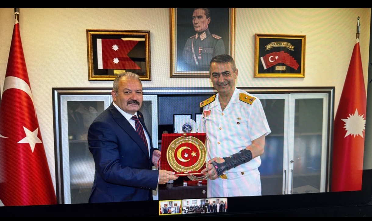12’nci Hava Ulaştırma Üs Komutanını ziyaret