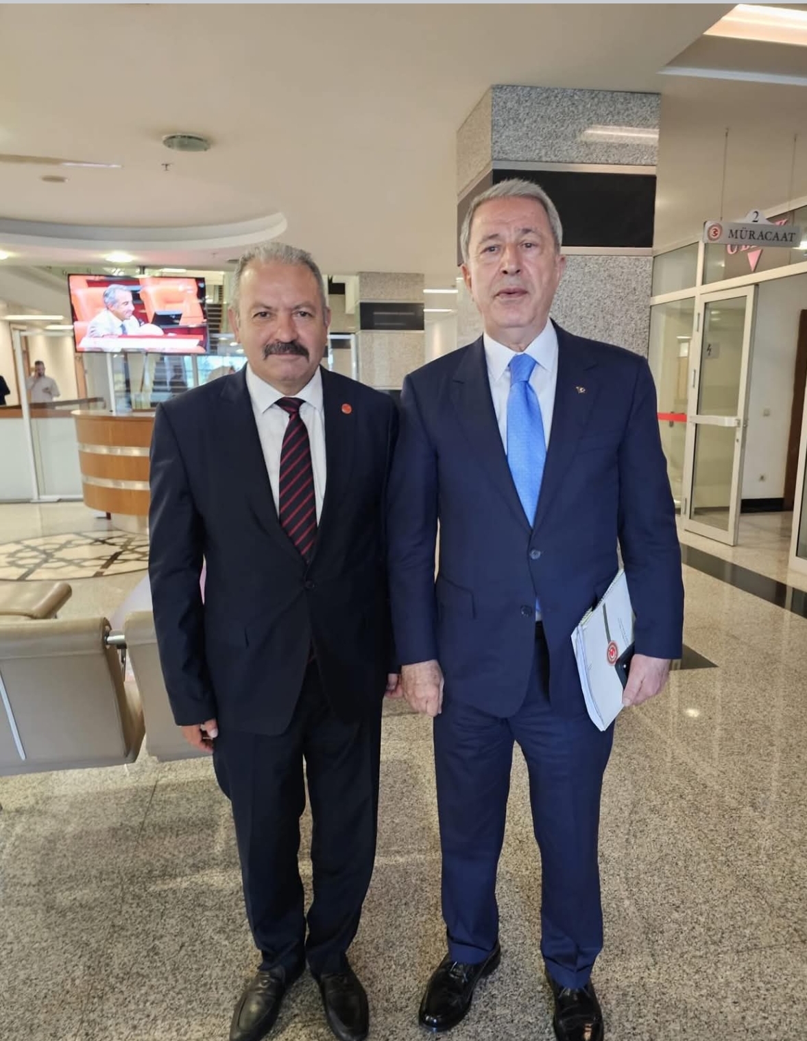 Milli Savunma Komisyonu başkanını TBMM ziyaret