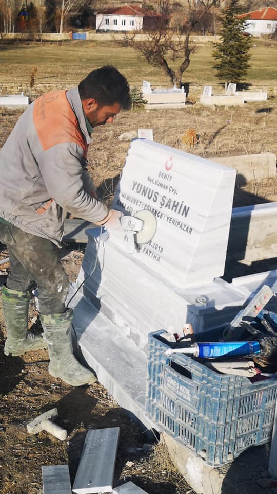 ŞEHİT UZM ÇVŞ YUNUS ŞAHİNİN KABRİ GİRİŞİMLERİMİZ SONUCU YAPILDI