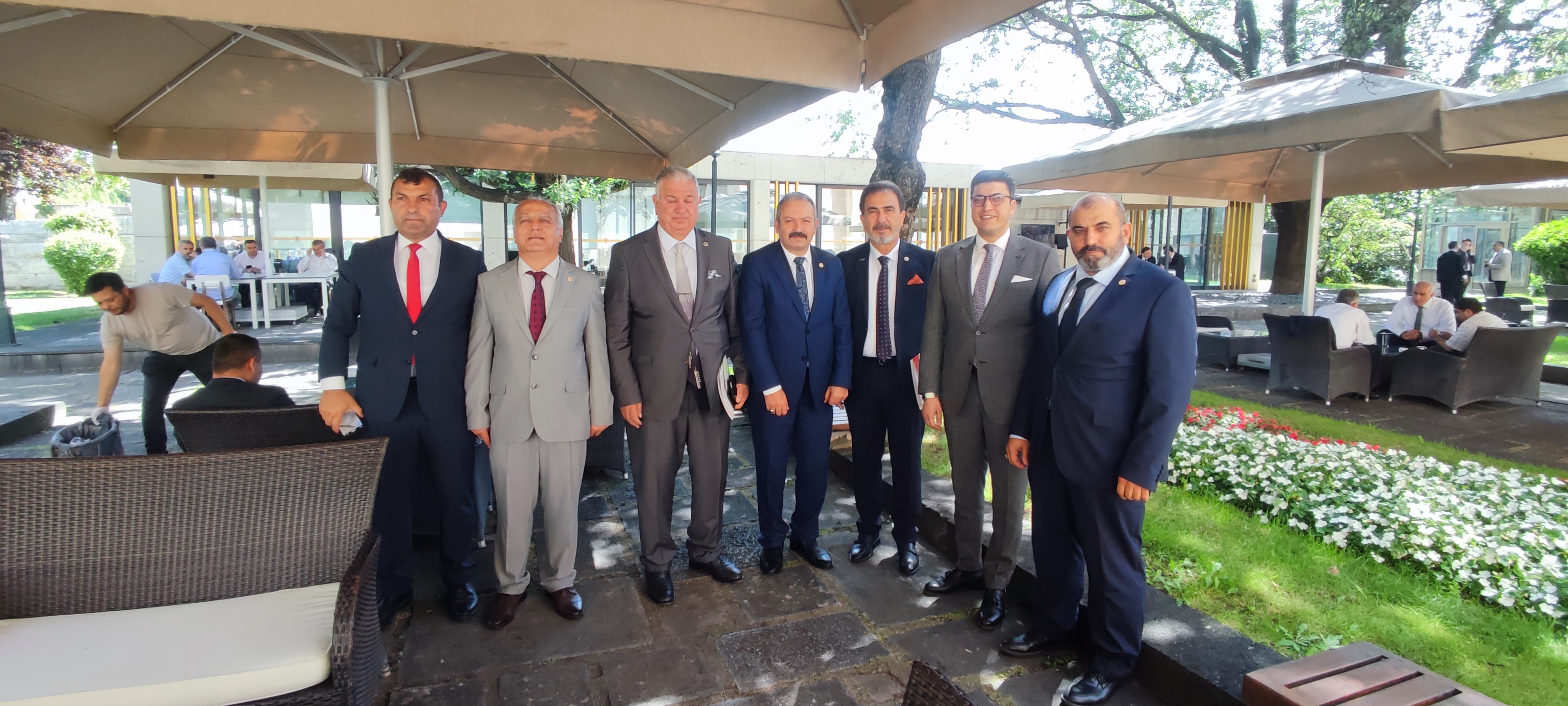 TBMM’de @rprefahpartisi Genel Bşk.Yard.(@mehemmed19 )Sayın Mehmet Aşıla,Sayın Milletvekili @doganbekin Yeniden Refah Partisi Gen.Bşk.Yard.Sayın @mkazimalpay ile Kahraman Uzman çavuşların Başta kadro sorunu olmak üzere tüm sorunlarını istişare ettik.